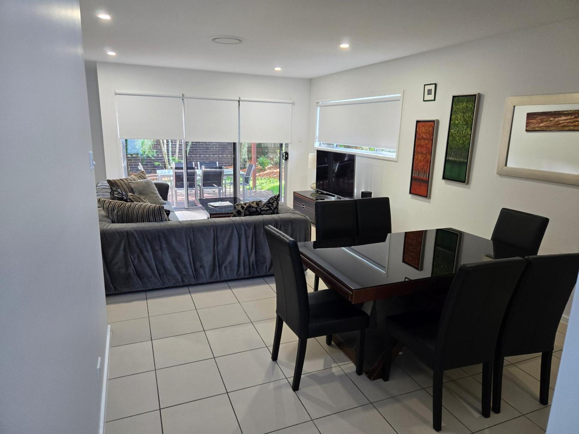 הוילה Urangan Quarterdecks Retreat מראה חיצוני תמונה