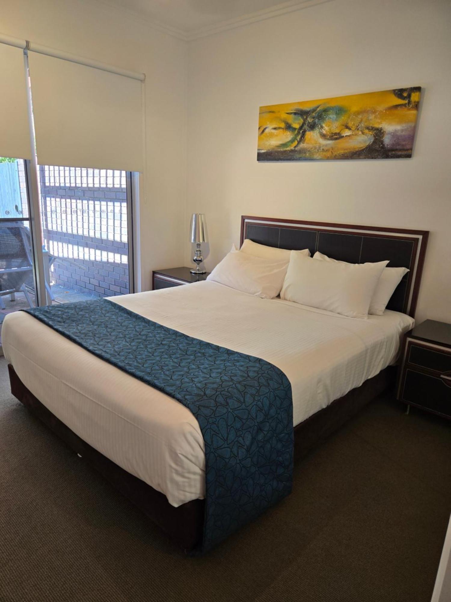 הוילה Urangan Quarterdecks Retreat מראה חיצוני תמונה